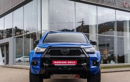 Toyota Hilux VIII, 2022 год, 7 690 000 рублей, 2 фотография