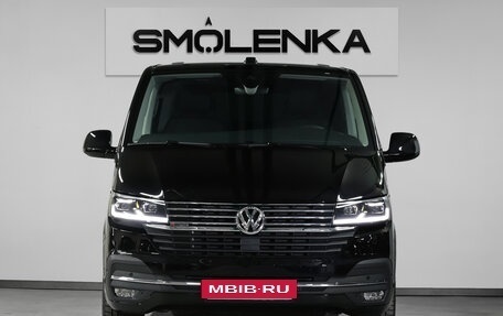 Volkswagen Multivan T6 рестайлинг, 2024 год, 16 800 000 рублей, 3 фотография