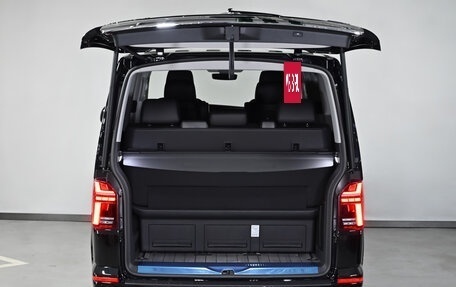 Volkswagen Multivan T6 рестайлинг, 2024 год, 16 800 000 рублей, 5 фотография