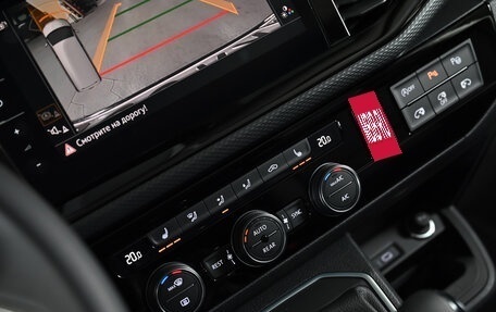 Volkswagen Multivan T6 рестайлинг, 2024 год, 16 800 000 рублей, 11 фотография