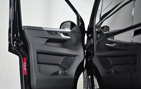 Volkswagen Multivan T6 рестайлинг, 2024 год, 16 800 000 рублей, 20 фотография