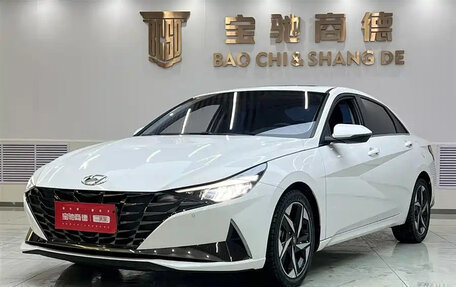 Hyundai Elantra, 2022 год, 1 400 000 рублей, 2 фотография