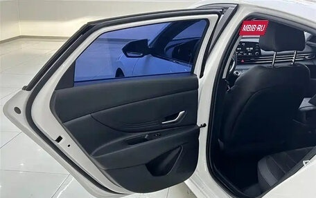 Hyundai Elantra, 2022 год, 1 400 000 рублей, 9 фотография