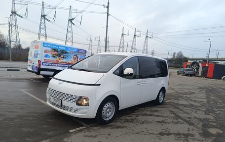 Hyundai Staria, 2021 год, 4 500 000 рублей, 2 фотография
