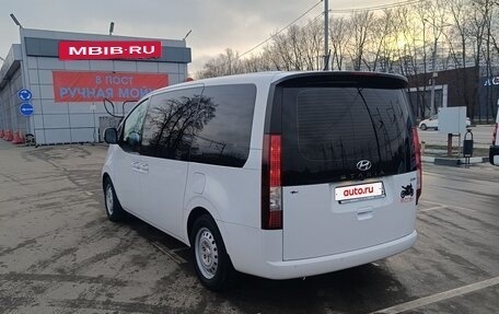 Hyundai Staria, 2021 год, 4 500 000 рублей, 4 фотография