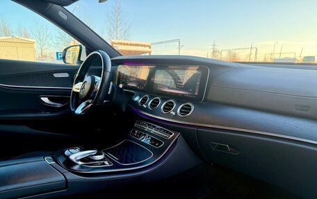 Mercedes-Benz E-Класс, 2019 год, 3 220 000 рублей, 8 фотография