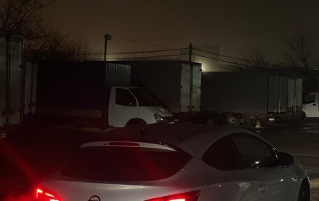 Opel Astra J, 2013 год, 900 000 рублей, 2 фотография