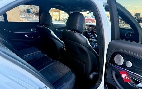 Mercedes-Benz E-Класс, 2019 год, 3 220 000 рублей, 9 фотография