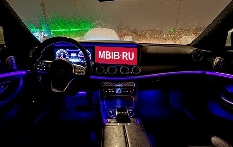 Mercedes-Benz E-Класс, 2019 год, 3 220 000 рублей, 14 фотография