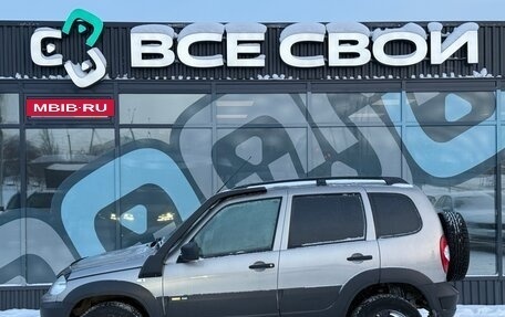 Chevrolet Niva I рестайлинг, 2017 год, 799 000 рублей, 9 фотография