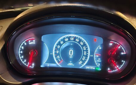 Opel Insignia II рестайлинг, 2014 год, 1 290 000 рублей, 12 фотография