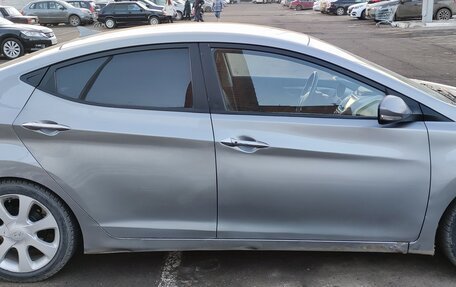 Hyundai Avante, 2011 год, 900 000 рублей, 5 фотография