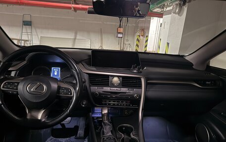 Lexus RX IV рестайлинг, 2018 год, 4 650 000 рублей, 5 фотография