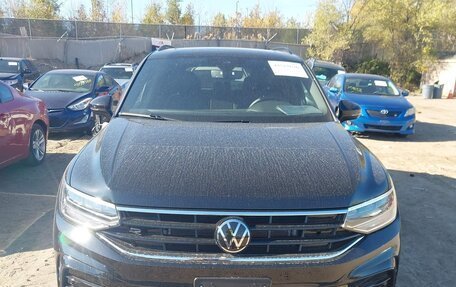 Volkswagen Tiguan II, 2024 год, 3 750 000 рублей, 2 фотография