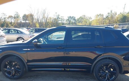 Volkswagen Tiguan II, 2024 год, 3 750 000 рублей, 3 фотография