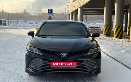 Toyota Camry, 2020 год, 2 900 000 рублей, 3 фотография