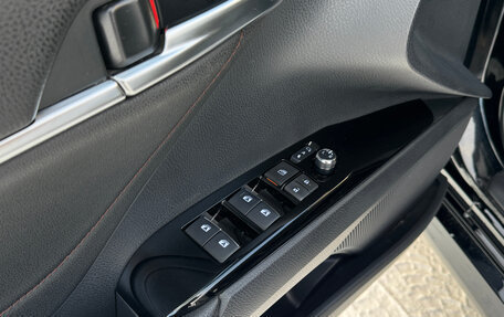 Toyota Camry, 2020 год, 2 900 000 рублей, 11 фотография