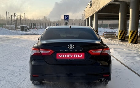 Toyota Camry, 2020 год, 2 900 000 рублей, 7 фотография