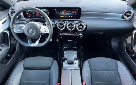 Mercedes-Benz CLA, 2022 год, 4 350 000 рублей, 10 фотография