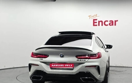 BMW 8 серия, 2022 год, 10 550 000 рублей, 4 фотография