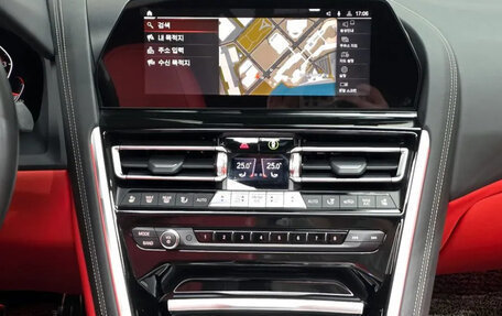 BMW 8 серия, 2022 год, 10 550 000 рублей, 14 фотография