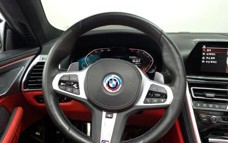 BMW 8 серия, 2022 год, 10 550 000 рублей, 13 фотография