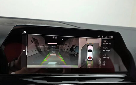 BMW 8 серия, 2022 год, 10 550 000 рублей, 15 фотография