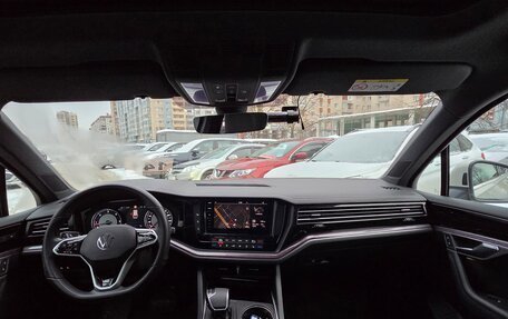 Volkswagen Touareg III, 2022 год, 6 499 000 рублей, 7 фотография