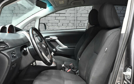 Toyota Verso I, 2012 год, 1 200 000 рублей, 15 фотография