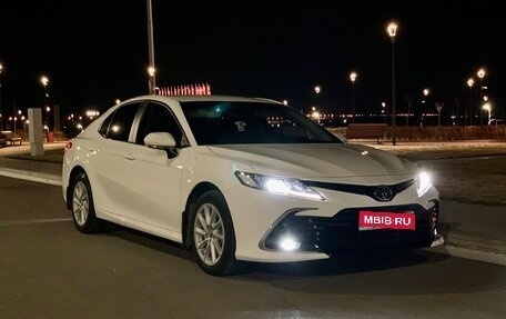 Toyota Camry, 2021 год, 2 950 000 рублей, 1 фотография