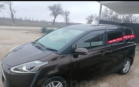 Toyota Sienta II, 2017 год, 1 670 000 рублей, 3 фотография