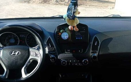 Hyundai ix35 I рестайлинг, 2015 год, 1 400 000 рублей, 5 фотография