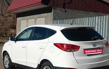 Hyundai ix35 I рестайлинг, 2015 год, 1 400 000 рублей, 4 фотография