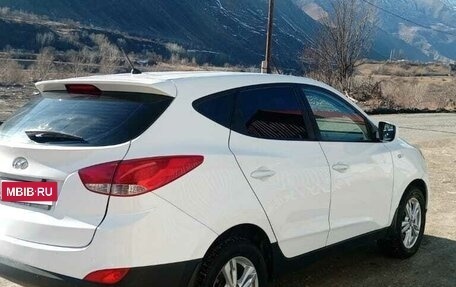 Hyundai ix35 I рестайлинг, 2015 год, 1 400 000 рублей, 2 фотография