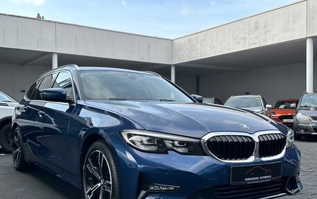 BMW 3 серия, 2022 год, 3 950 000 рублей, 2 фотография