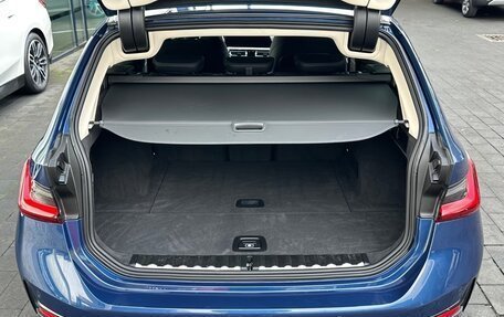 BMW 3 серия, 2022 год, 3 950 000 рублей, 7 фотография