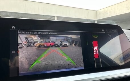 BMW 3 серия, 2022 год, 3 950 000 рублей, 15 фотография