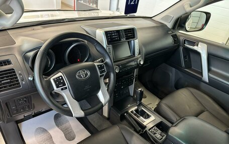 Toyota Land Cruiser Prado 150 рестайлинг 2, 2013 год, 3 199 999 рублей, 11 фотография