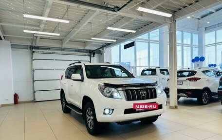 Toyota Land Cruiser Prado 150 рестайлинг 2, 2013 год, 3 199 999 рублей, 8 фотография