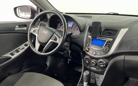 Hyundai Solaris II рестайлинг, 2011 год, 795 000 рублей, 10 фотография