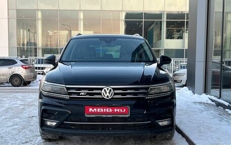 Volkswagen Tiguan II, 2019 год, 2 299 000 рублей, 2 фотография