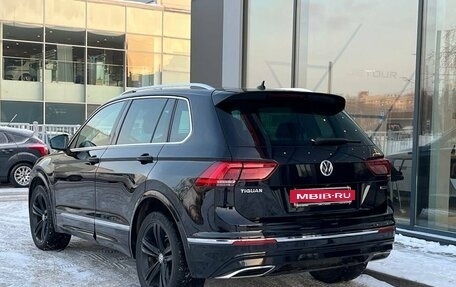 Volkswagen Tiguan II, 2019 год, 2 299 000 рублей, 7 фотография