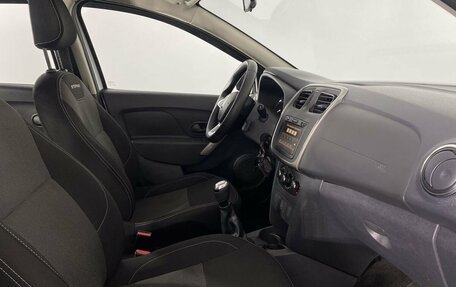 Renault Logan II, 2022 год, 1 310 000 рублей, 12 фотография