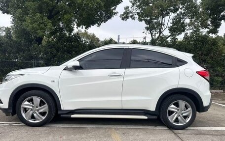 Honda Vezel, 2022 год, 1 485 700 рублей, 3 фотография