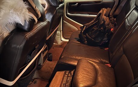 Volvo V70 III рестайлинг, 2001 год, 635 000 рублей, 24 фотография