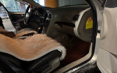 Volvo V70 III рестайлинг, 2001 год, 635 000 рублей, 32 фотография