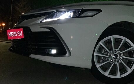 Toyota Camry, 2021 год, 2 950 000 рублей, 4 фотография