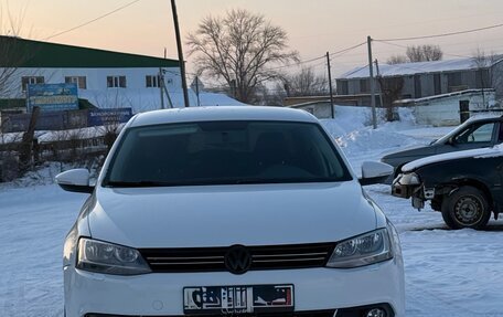 Volkswagen Jetta VI, 2015 год, 790 000 рублей, 2 фотография