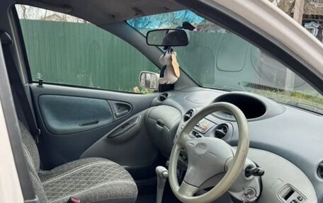 Toyota Vitz, 2000 год, 185 000 рублей, 2 фотография