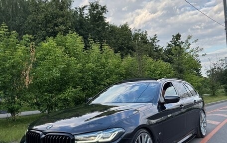 BMW 5 серия, 2020 год, 5 499 999 рублей, 2 фотография